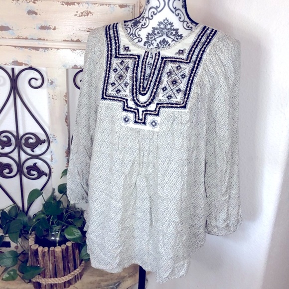 Lucky Brand Tops - 🛍️{2/$25} Lucky brand boho embroidered detail blouse